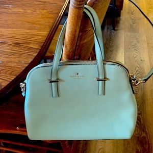 Kate Spade hand bag like new. Only carried a few times.
